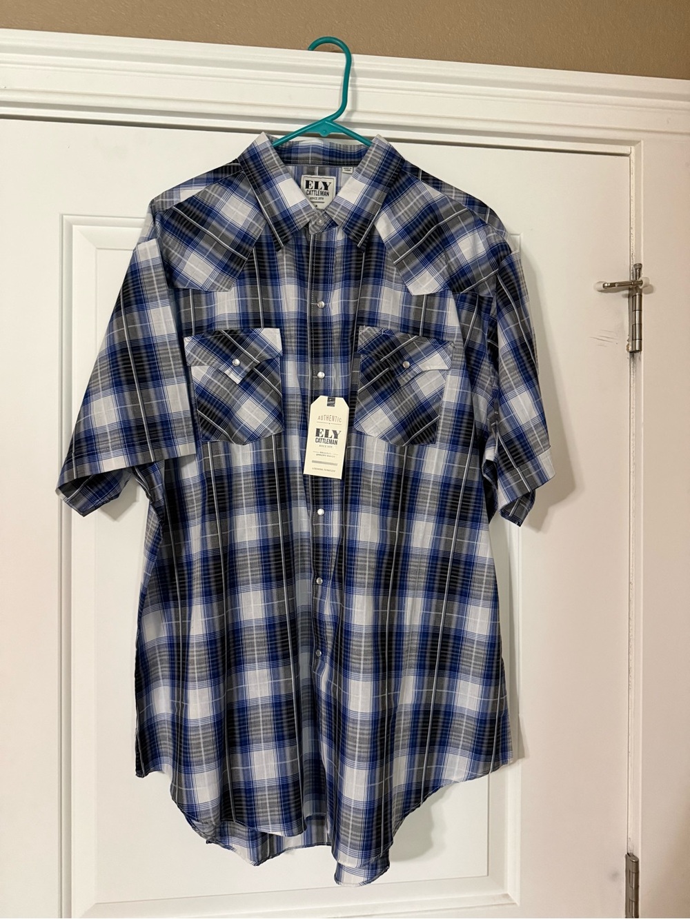 Ely Cattleman Blue and White Plaid Short Sleeve Western Shirt